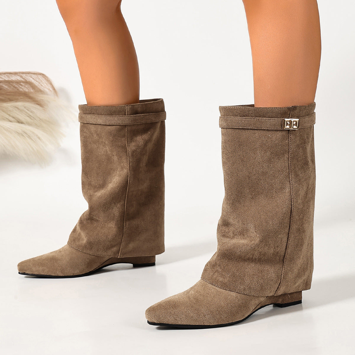 Naiset korkokengät | Khaki, metal solkea, neulasilta | Pitkät saappaat