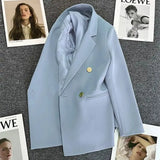 Naisten kaksirivinen bleiseri slim fit, yksivärinen kaulus ja napitus