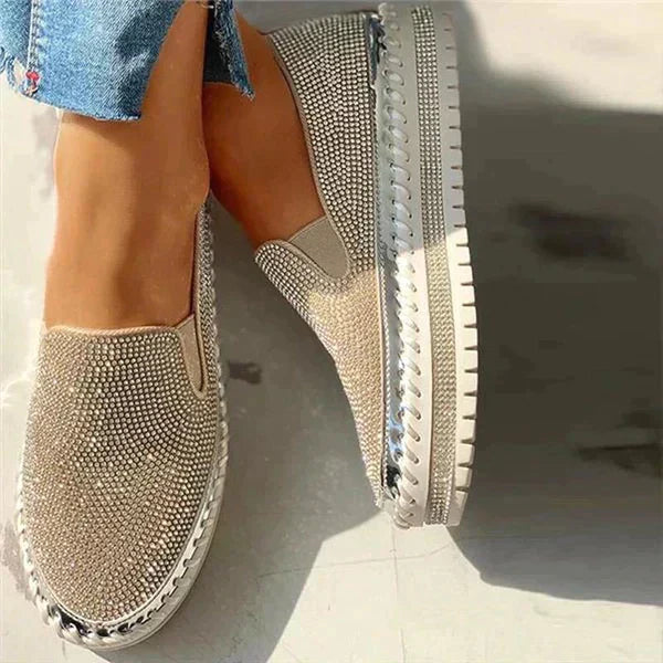 Tyylikkäät Slip-On-kengät naisille | Amara-Sandaalit-EmiyoSuomi