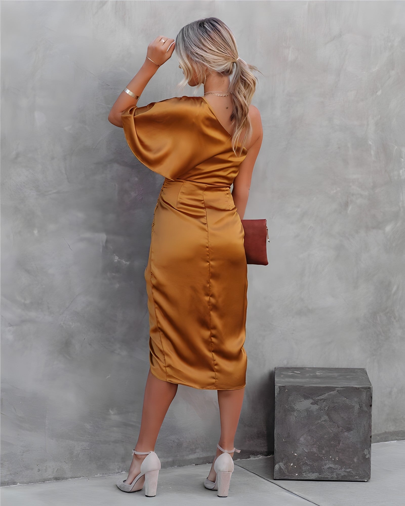 NATASHA - Tyylikäs ja elegantti mekko - Naisten muoti-Mekot-EmiyoSuomi