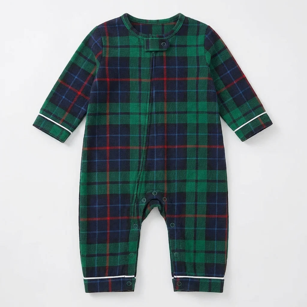 Ruudullinen joulupyjama perhe 2-osainen paita ja housut aikuiset ja lapset