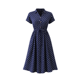 Polka Dot -mekko | Rento Midi-mekko pitsi- ja nappiyksityiskohdilla