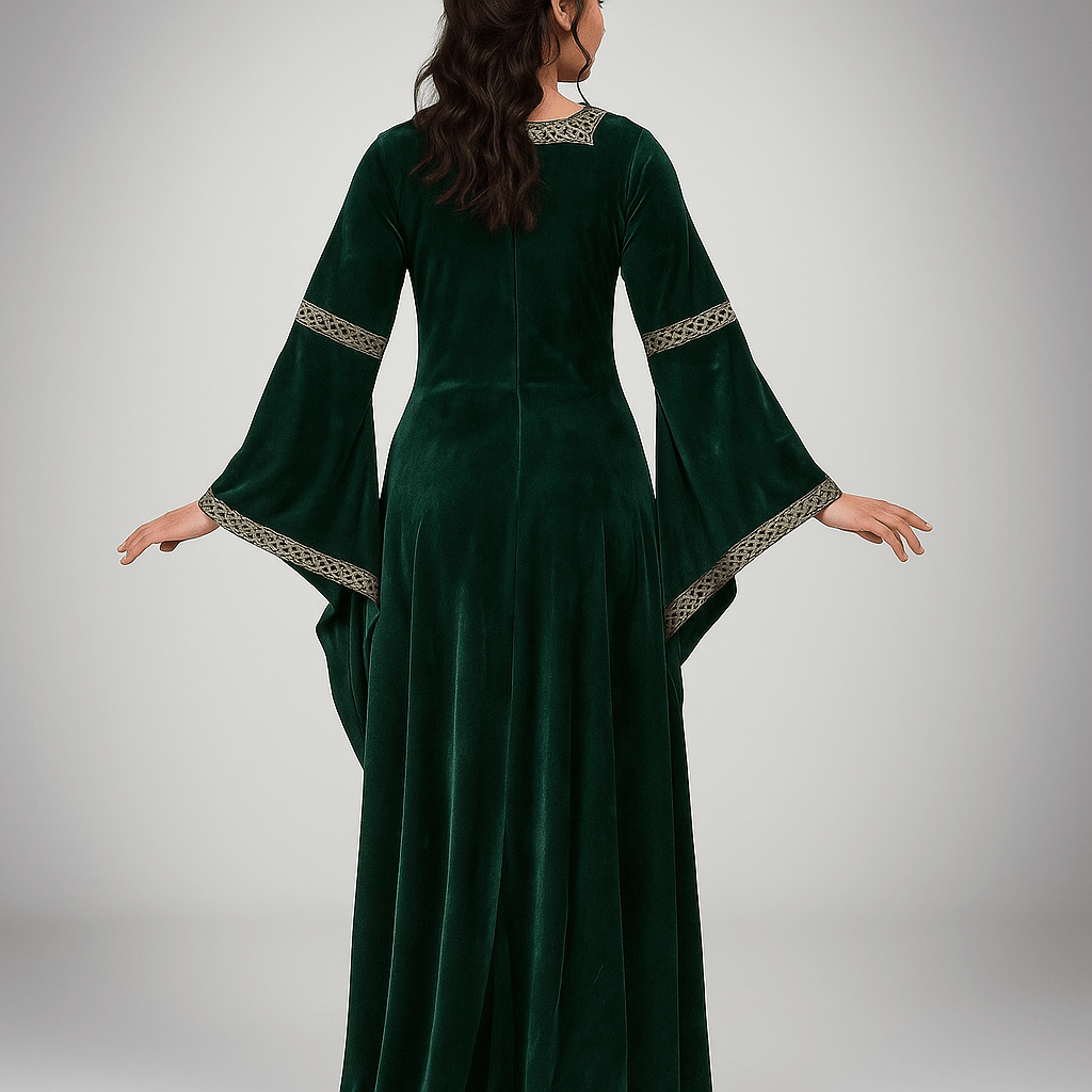 Beatrice Puku - Päärooli Halloween Asu - Uniikki & Vahva Pitkähiha - EmiyoSuomi - Halloween