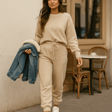 EZRAH - Naisten collegeasu - hupulla - EmiyoSuomi - Verkkapuku