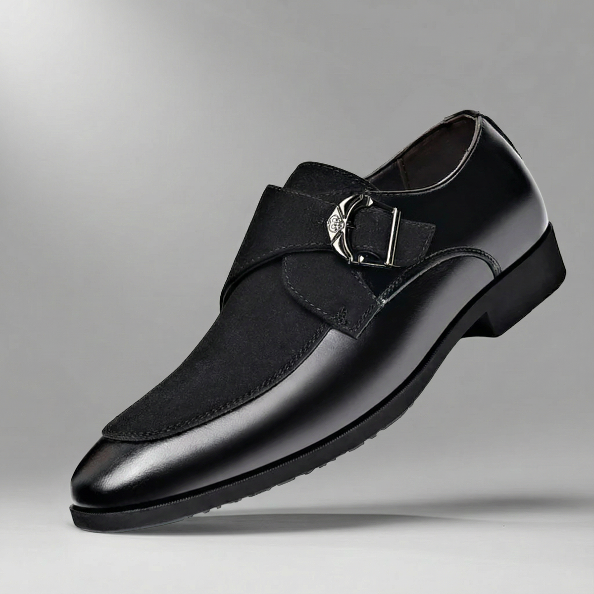 Miesten mokkanahka monk strap pukukengät solkikiinnityksellä kaksivärinenä