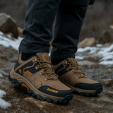 Korkeat vaelluskengät miehille – mukavat ja liukastumattomat - EmiyoSuomi - Talvikenkiä - Mies