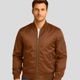 Luksus Pilot Bomber - takki Miehille - Vintage Lentotyyli - Kestävä & Tyylikäs - EmiyoSuomi - Bomberjacket - Mies