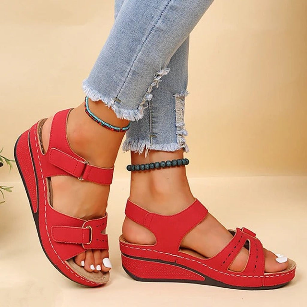 Rood / 44