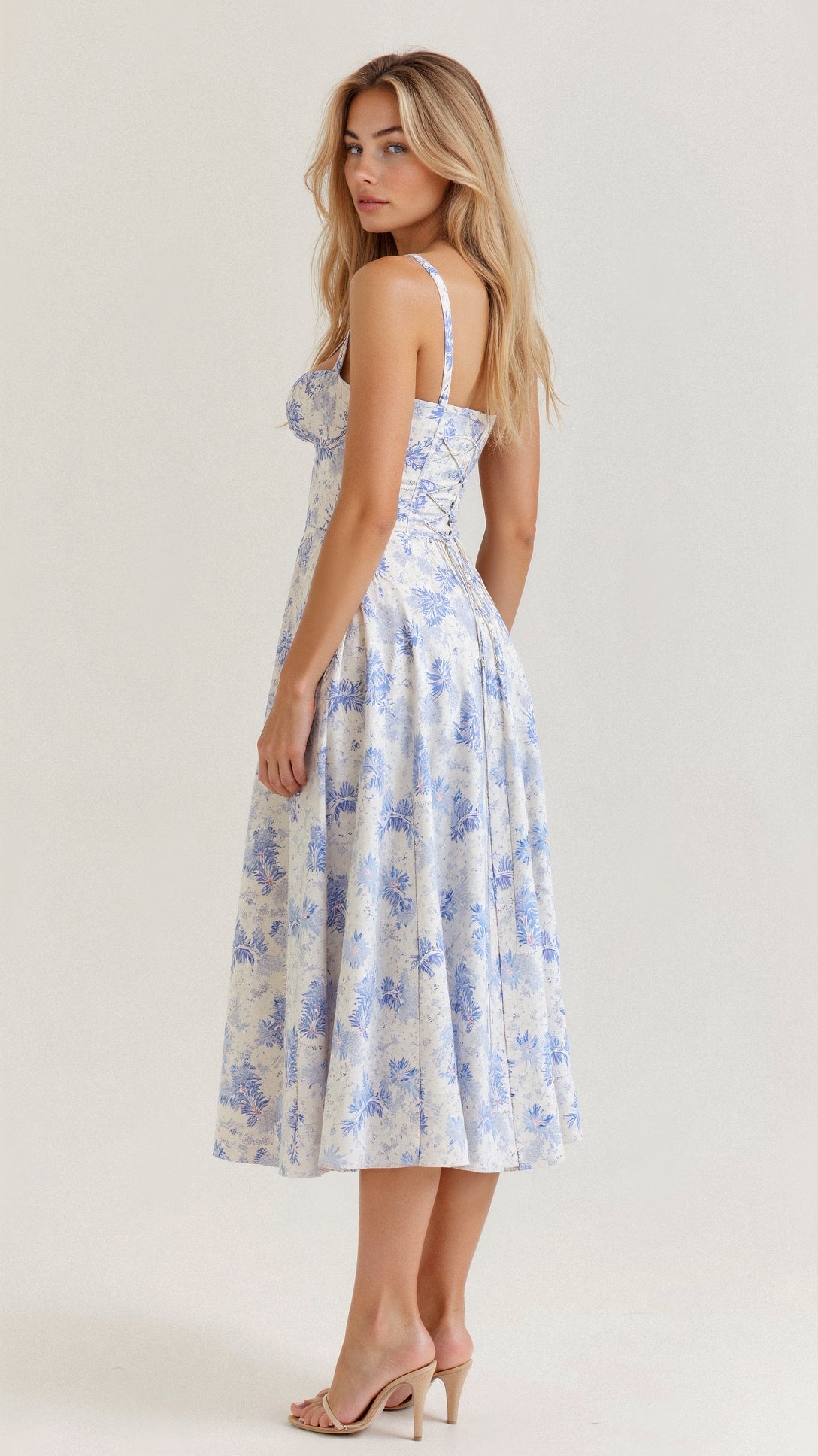 Chiara - Vyötärömekko - Bustier-muotoilu Femme-Mekot-EmiyoSuomi