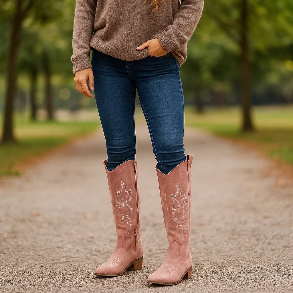 Naisten Saappaat - Pehmeä Nubukki - Rakenteellinen Muotoilu - Stilla - EmiyoSuomi - Saappaat Nainen