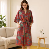 Rosewood Charm – Ylellinen Puuvillainen Kylpytakki Ajattomalla Eleganssilla - EmiyoSuomi - Kylpytakit