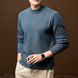 Miesten neule pyöreä kaulus rakennesidonta kohonauhakoristeilu ranteissa