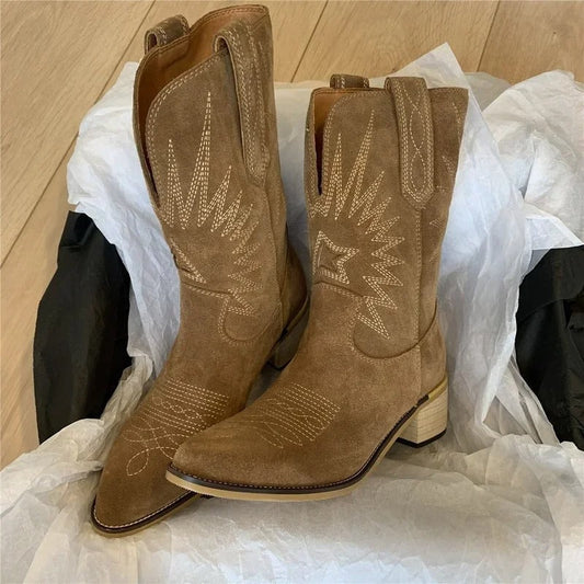 Margaret-merkki brodeeratut western-saappaat - EmiyoSuomi