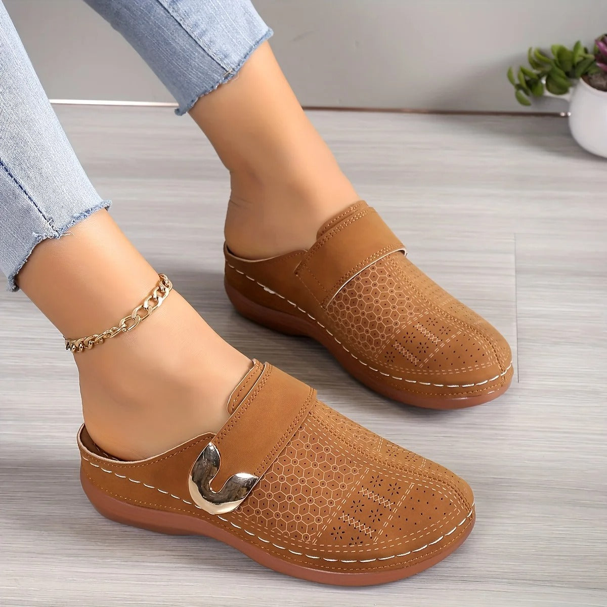 Naisten Kiilasandaalit | Slip-On Wedge Platform | Mukava