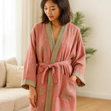 VintageLoom – Hengittävä Vaatteiden Puuvillainen Aamupuku Ajattomalla Retro Viehätyksellä - EmiyoSuomi - Kylpytakit